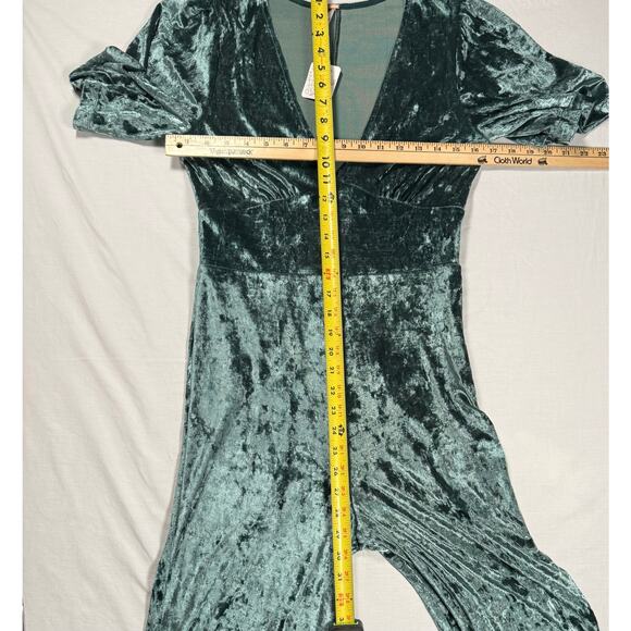 Free People Night Fever Jumpsuit Crushed Velvet Teal Size Small NWT - Picture 10 of 15